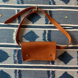 Madewell Leather Belted Fanny Pack (OS)